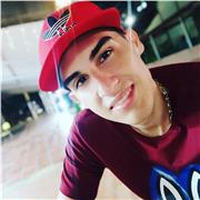 Profesor de ciencias sociales, que dara clases a adolescentes y niños, de manera remota